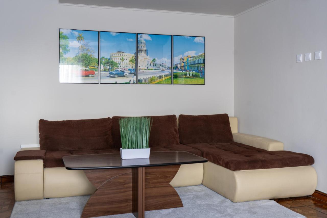 Apartment Mootoo Flat One *