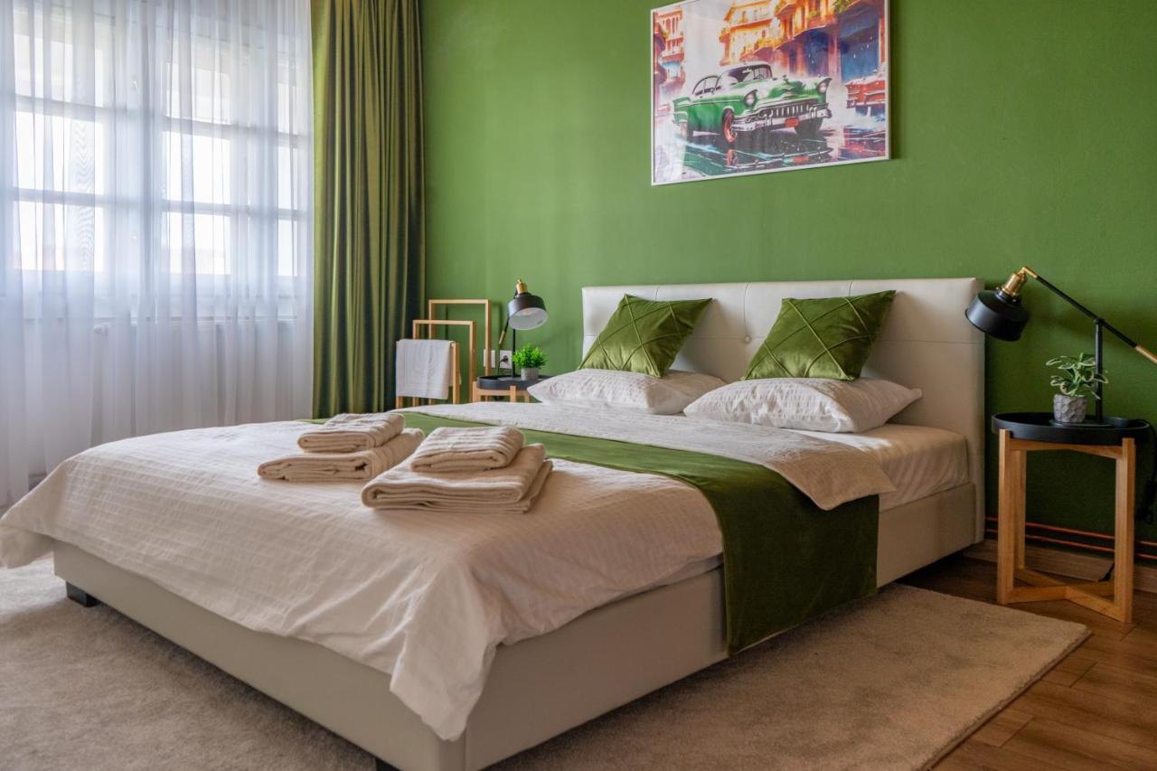 Apartment Mootoo Flat One *